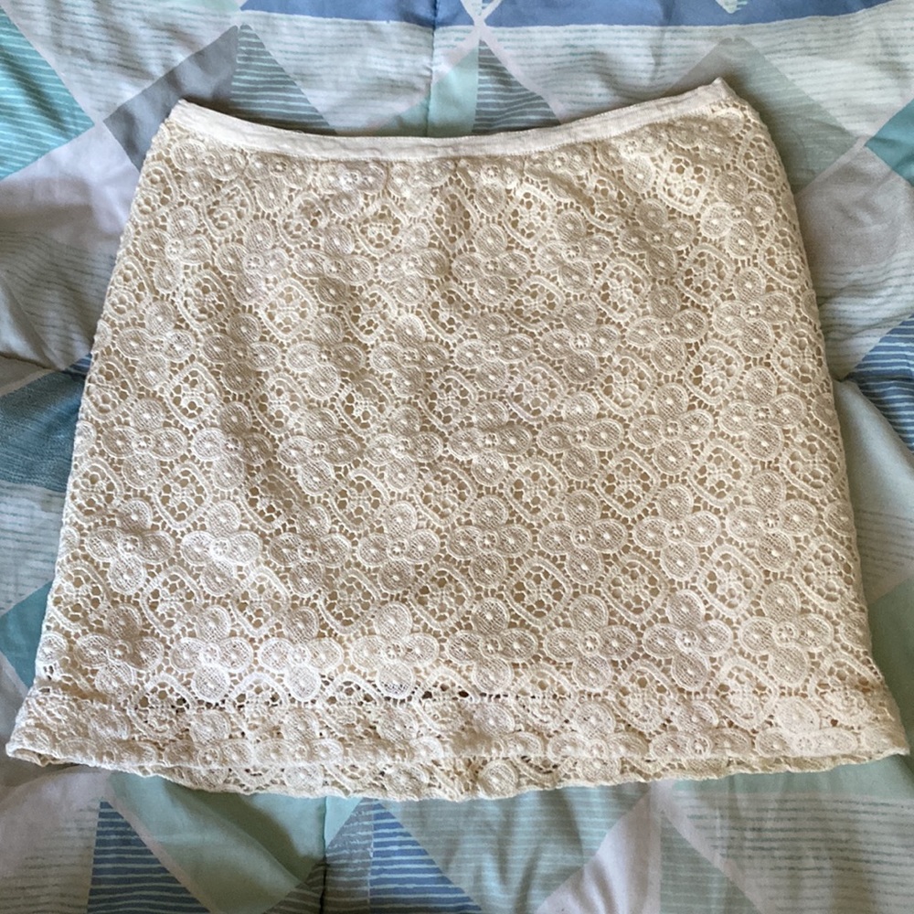 Fossil Women’s Size 4 Cream Lace Skirt